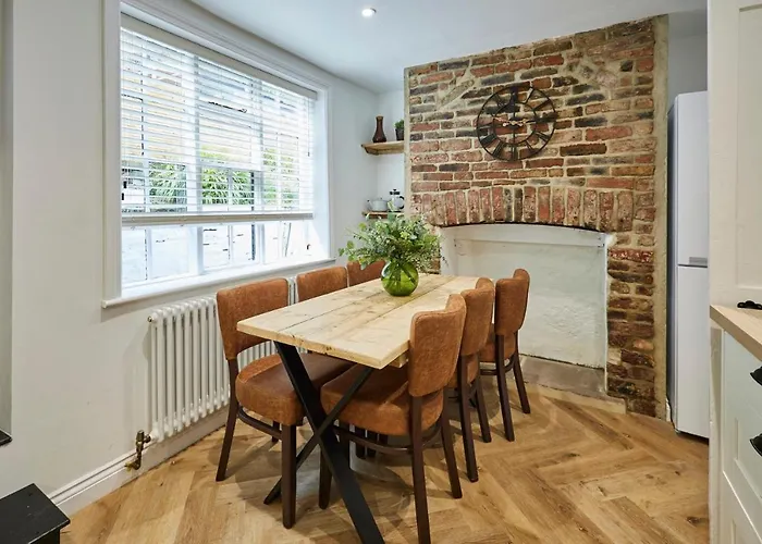 Host & - Cragg Semesterbostad Whitby